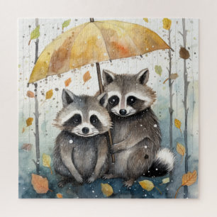 Süße Waschbären im Regen