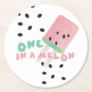 Süße Wassermelone wird in einem Melonenpapier eins Runder Pappuntersetzer