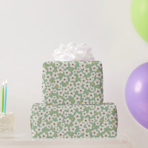 Süße weiße Frühlingsblumen Muster auf Hellgrün Geschenkpapier