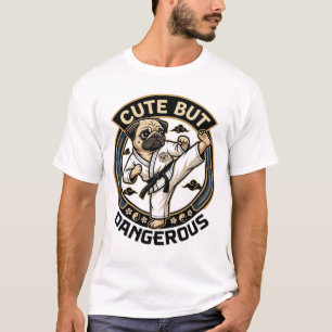 Süßer aber gefährlicher Pug-Hund Karate-Tritt_1 T-Shirt