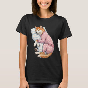 Süßer Akita-Hund, der in Pyjamas schläft, Schlafen T-Shirt