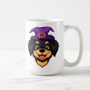 Süßer Cartoon-Hund mit einem lila Hexenhut Kaffeetasse