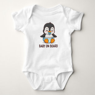 Süßer Cartoon Pinguin "Baby an Bord" Auto Aufklebe Baby Strampler