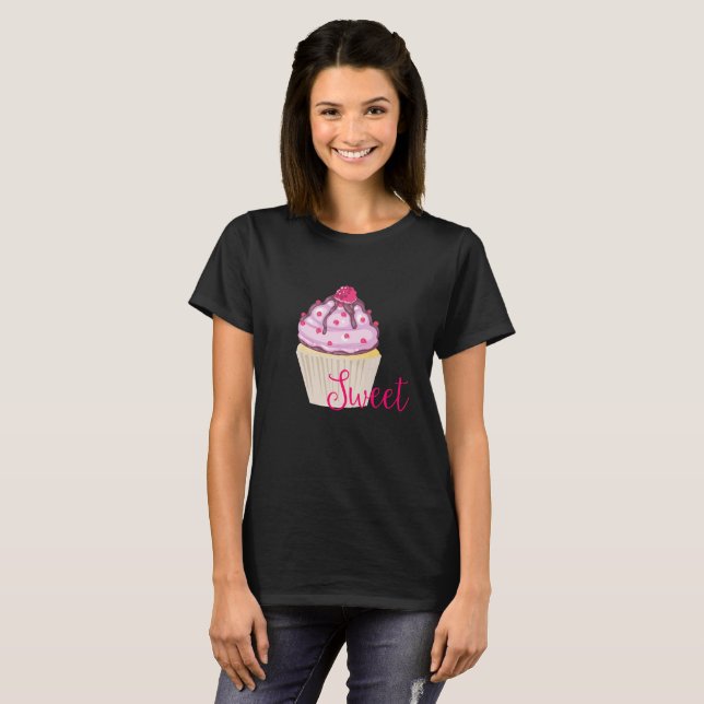 Süßer Cupcake mit Himbeere oben T-Shirt (Vorne ganz)