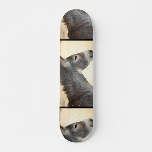 Süßer Esel Skateboard (Vorne)