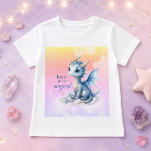 Süßer Fantasy-Drache Geboren um Magisch zu sein T-Shirt