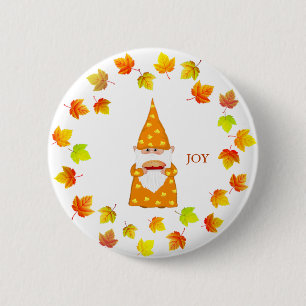Süßer Gnom und Herbstlaub auf Weiß Button