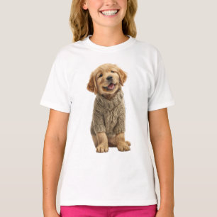 Süßer Golden Retriever Welpe in gestrickter Strick T-Shirt