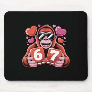 Süßer Gorilla Sechs Sieben mit Herzen Romantisches Mousepad