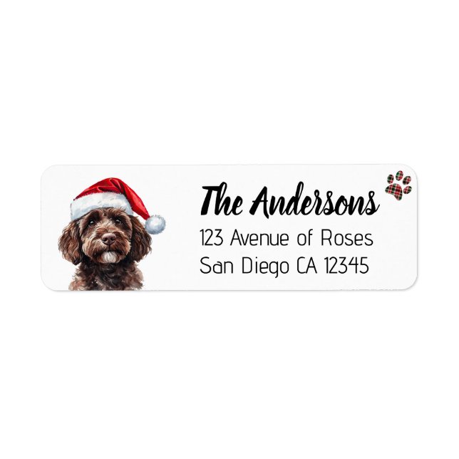 Süßer Labradoodle mit Weihnachtsmannmütze (Vorne)