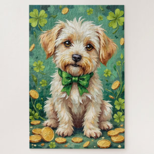 Süßer maltesischer St. Patrick’s Day Glückshund