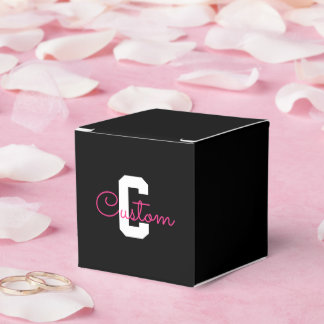 Süßer Name & Monogramm | Schwarz Weiß & Rosa Geschenkschachtel