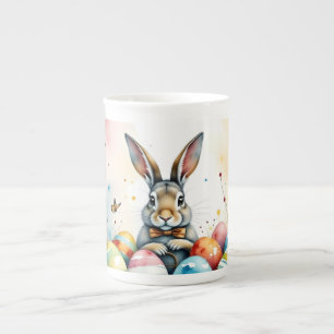 Süßer Osterhase mit bunt bemalten Ostereiern Prozellantasse