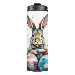 Süßer Osterhase mit farbenfrohen bemalten Eiern Thermosbecher