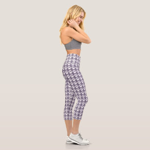 Süßer Pfotenabdruck Lila & Weiß Trendmuster Capri Leggings