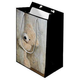 Süßer Plüschbär Rustikale Holz Wand  Mittlere Geschenktüte