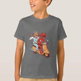 Süßer Teufel und Engel auf einem Roller T-Shirt