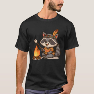Süßer Waschbär beim Campen und Marshmallow rösten  T-Shirt