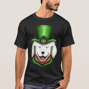 Süßer Weißer Hund Golden Retriever Grüne Mütze St. T-Shirt