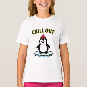 Süßer Winterpinguin auf Eis – Chill Out Lustiges W T-Shirt