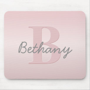 Süßes anpassbares rosa Monogramm und Ihr Name in S Mousepad