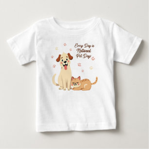 Süßes Baby-T-Shirt mit Hund & Katze Baby T-shirt