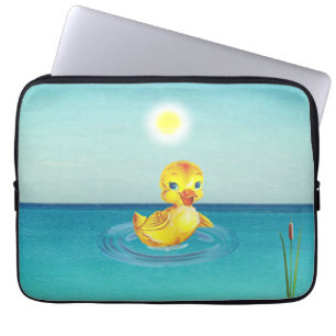 Süßes Entlein schwimmt auf dem See Laptopschutzhülle