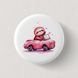 Süßes Faultier fährt ein rosa Cabrio Button