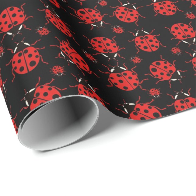 Süßes gemustertes Marienkäfermuster  Geschenkpapier (Rolleneckpunkt)