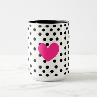 Süßes heißrosa Herz mit schwarzen und weißen Punkt Tasse