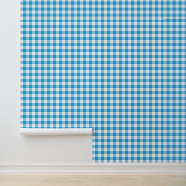 Süßes hellblaues Gingham-Muster Peel und Stick Tapete (Anwendung)