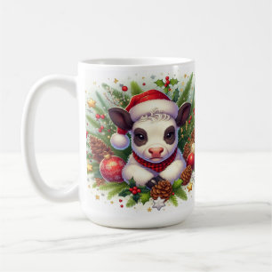 Süßes Kalb in festlicher Weihnachtsdekoration Kaffeetasse