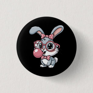 Süßes Kaninchen mit Brille, das Kaugummi bläst Button