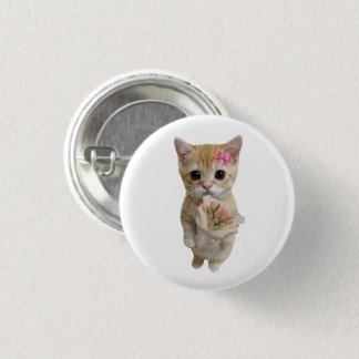 Süßes Kätzchen mit Blumen Pin | Wohlgenährter Katz Button