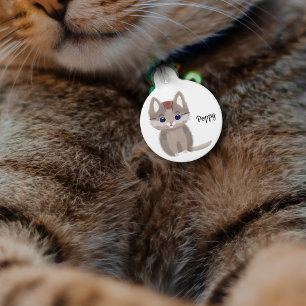 Süßes kleines einfaches braunes Kätzchen Haustiermarke