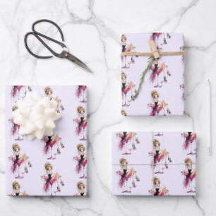 Süßes, kokettes Mädchen in einem Martini-Glas-Must Geschenkpapier Set