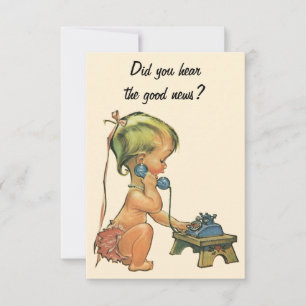 Süßes Mädchen spricht am Telefon, Adressänderung Einladung