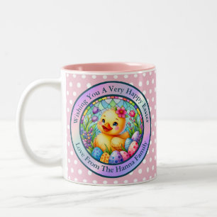 Süßes Osterküken, Blumen und bunte Eier Zweifarbige Tasse