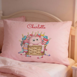 Süßes rosa flauschiges Sockenmonster-Kindermotiv Kissenbezug