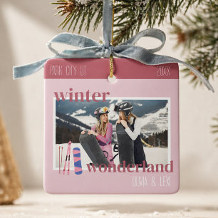 Süßes Rosa Winter-Ski-Trip-Foto Keramikornament