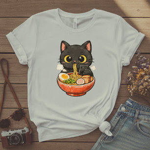 Süßes schwarzes Kätzchen isst Ramen und schreibt N T-Shirt