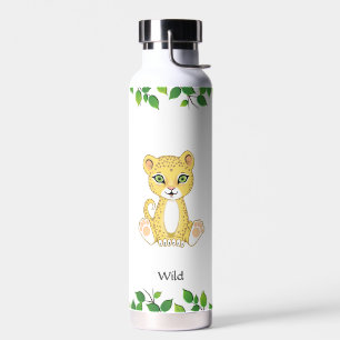 Süßes wildes Leopardbaby auf Weiß Trinkflasche