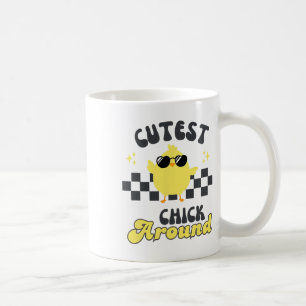 Süßestes Küken in der Nähe Süßes Vintage-Osterküke Kaffeetasse