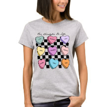 Süßigkeiten-Herz Valentinstag Schwarzhaar T-Shirt