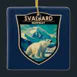 Svalbard Norwegen Polar Bear Travel Art Vintag Keramikornament<br><div class="desc">Svalbard im Vektorkunststil. Eine der nördlichsten bewohnten Gegenden der Welt,  ist bekannt für sein zerklüftetes,  abgelegenes Terrain an Gletschern und gefrorener Tundra,  die Eisbären,  Rentiere Svalbard und Füchse der Arktis beherbergen.</div>