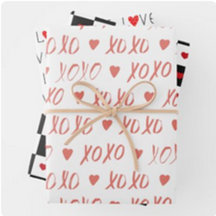 Valentine's Day Wrapping Paper and Accessories 
