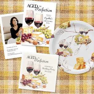 Geburtstagsparty mit Vollkommenheit Wein und Käse Kaffeetasse