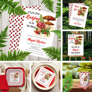 Eine Niedliche kleine Ladybug ist auf dem Weg zur  Pappbecher