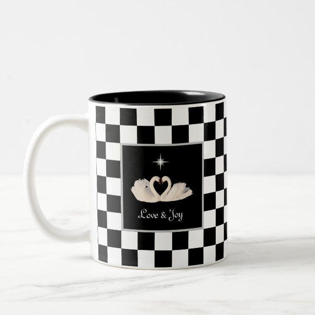 Swans auf Black & White Schach Zwei-Tone-Kaffee-Ta Zweifarbige Tasse (Links)