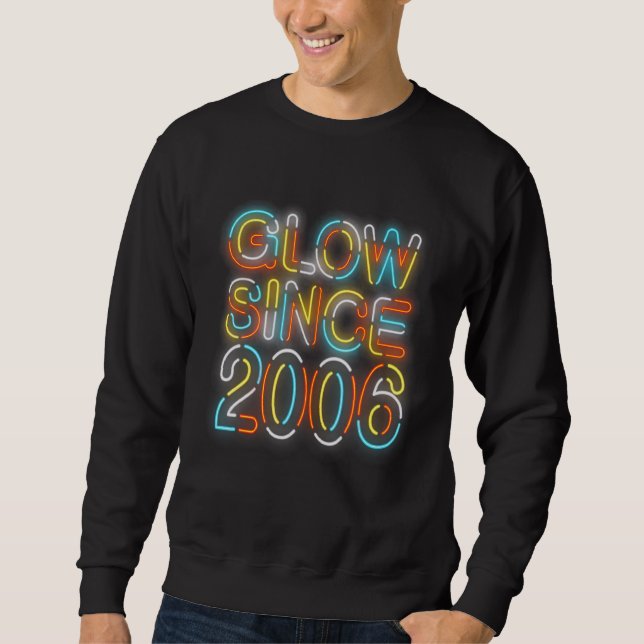 Sweatshirt 16e anniversaire Glow depuis 2006 Lunettes de sole (Devant)